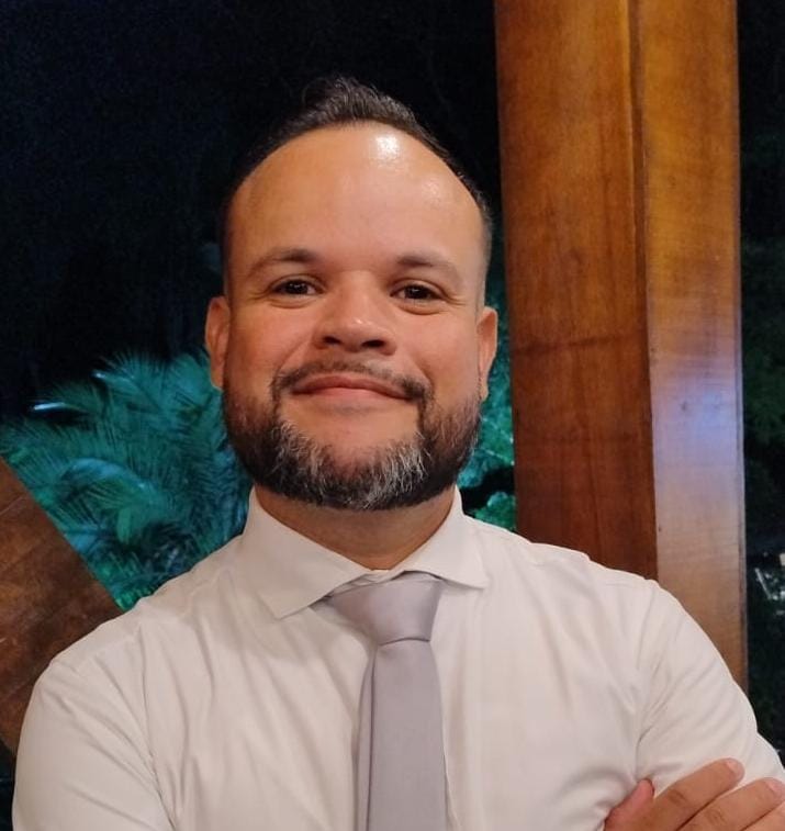 Tales Silveira - Instrutor de direção